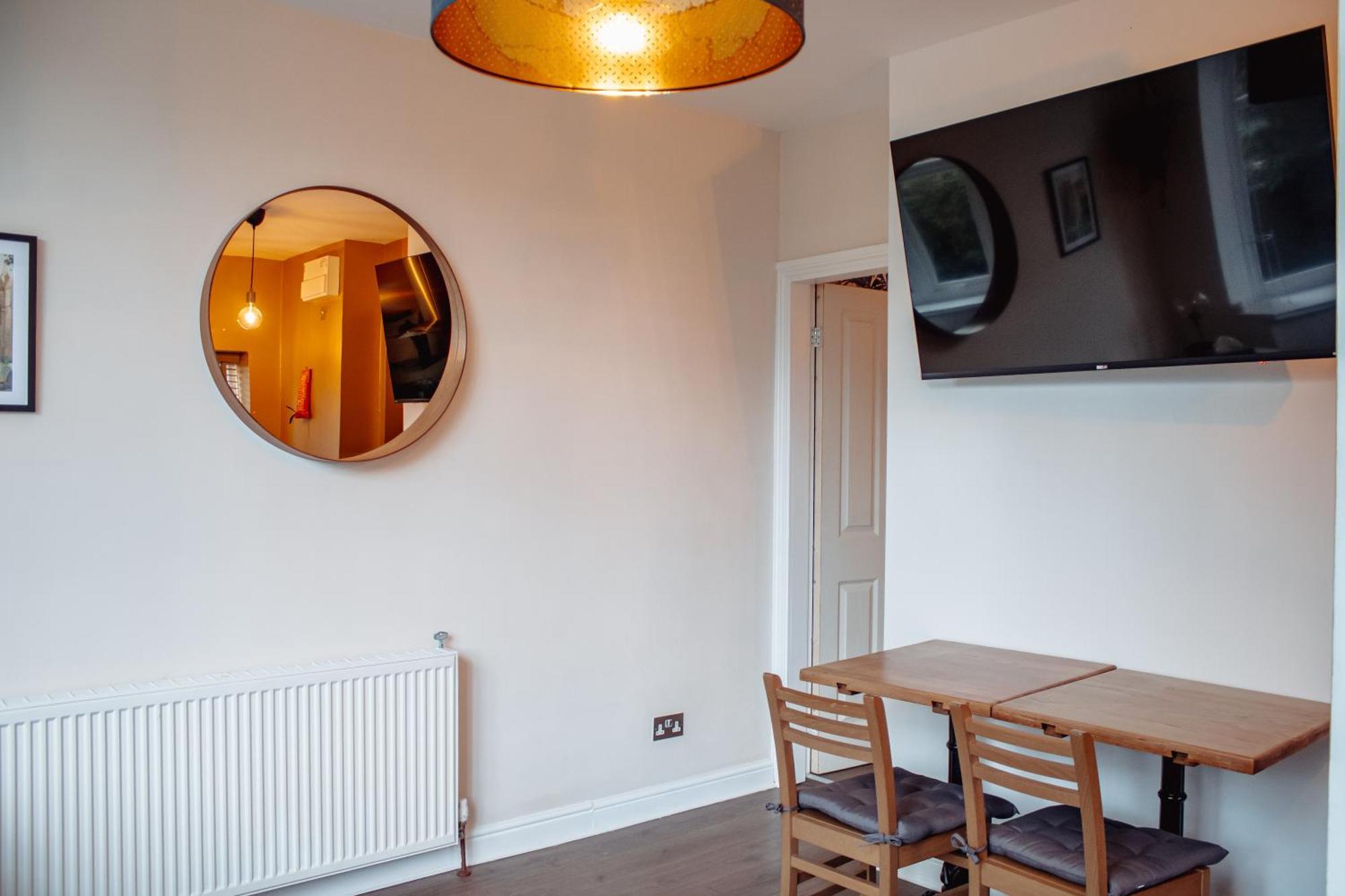 Spacious Flat With Free Parking Leilighet Harrogate Eksteriør bilde