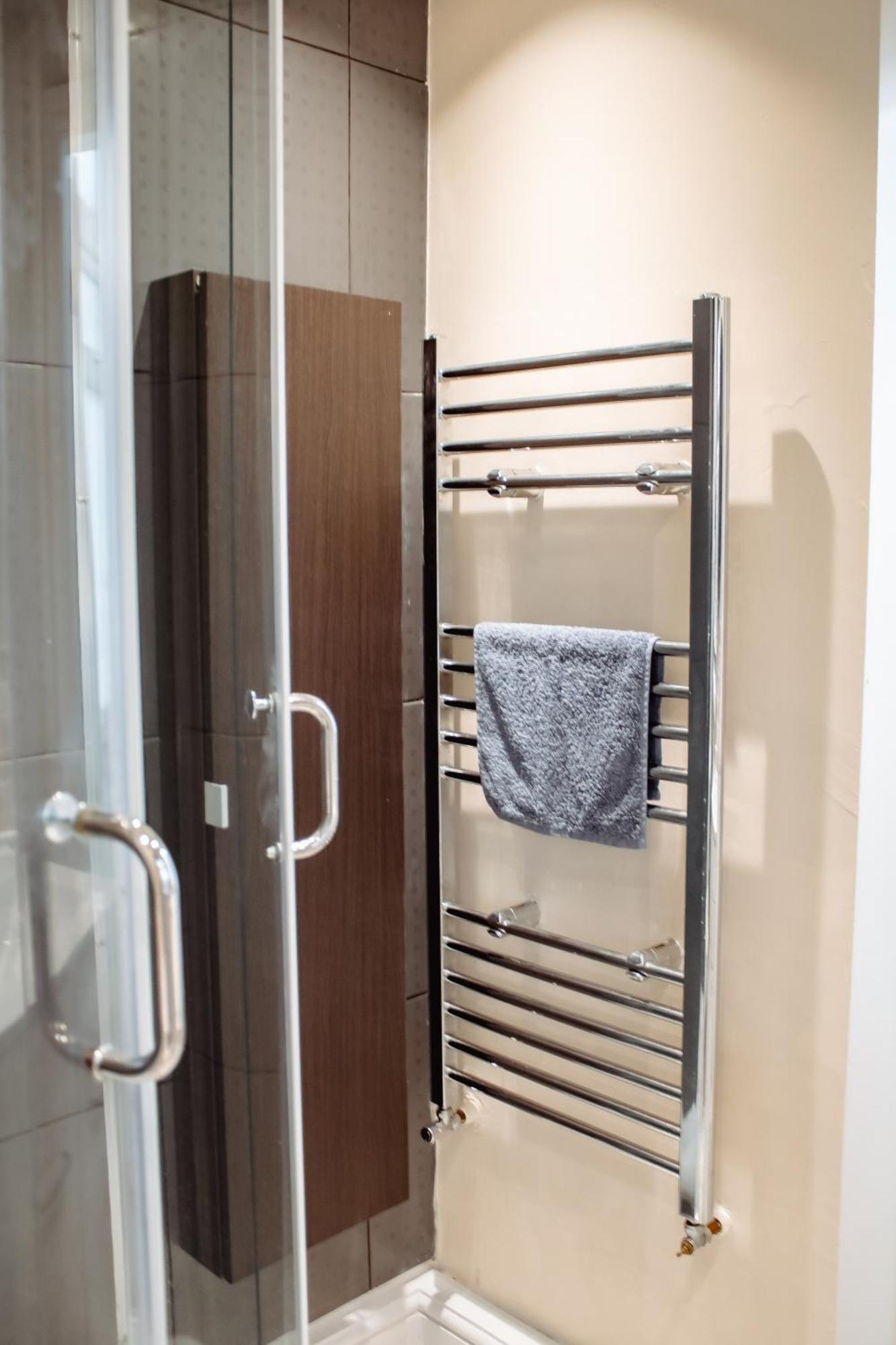Spacious Flat With Free Parking Leilighet Harrogate Eksteriør bilde